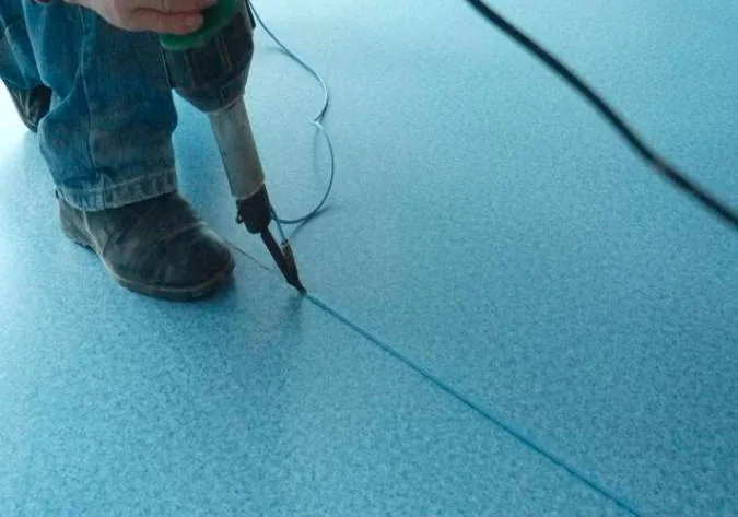 Soudure de joints sol PVC médical, étanchéité totale