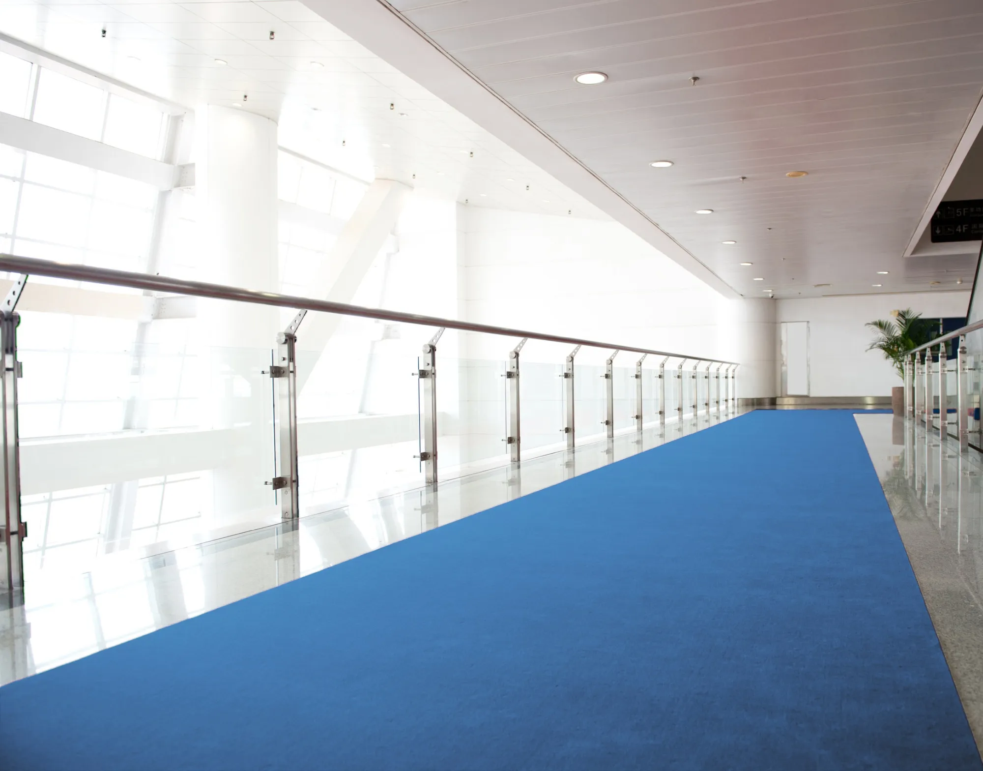 Moquette événementielle posée sur un stand de foire