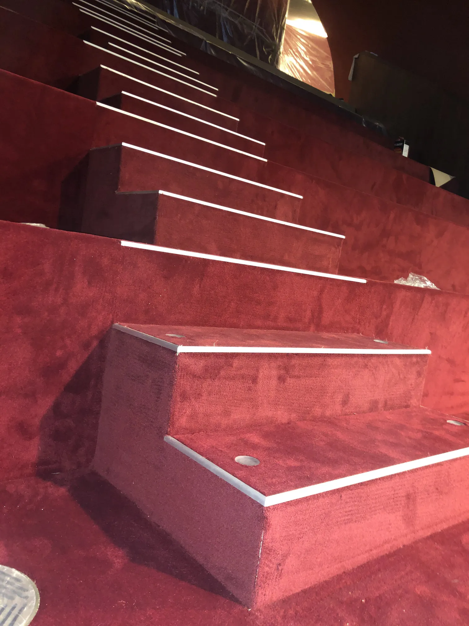 Moquette en rouleaux dans un salon d'hôtel